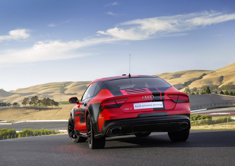Ελαφρύτερο το Audi RS7 Piloted Driving 
