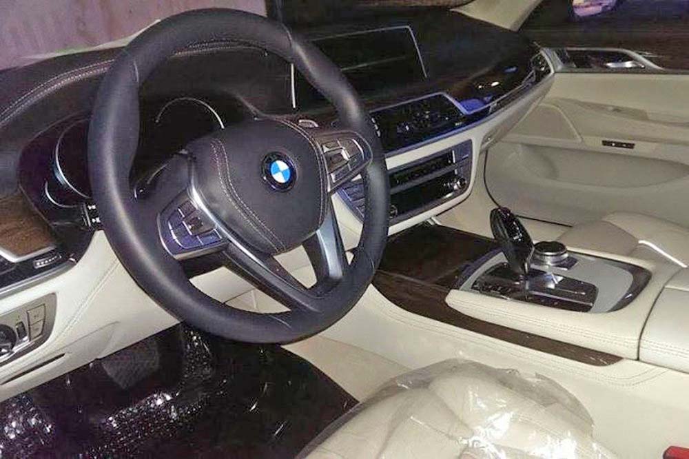 Διαρροή για τη νέα BMW 7  