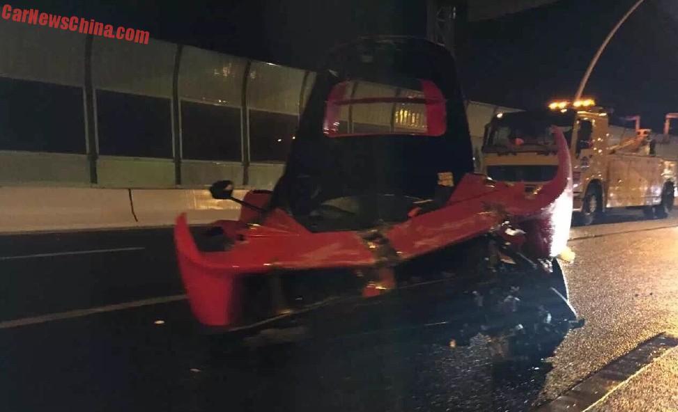 Σκόνη και θρύψαλα έγινε μία ακόμη LaFerrari  