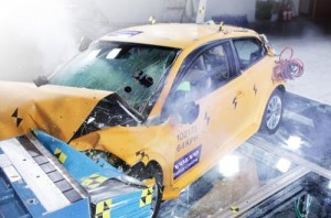 volvo-crashed-c30-electric-detroit-5