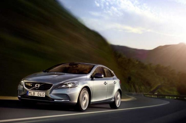 volvo-v40-geneva-2012-2