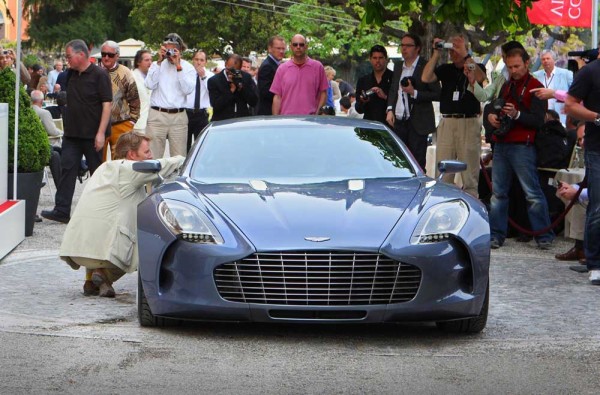 aston_martin-one-77_2010_1280x960_wallpaper_14