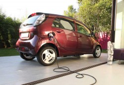 mitsubishi-i-miev_2012-19