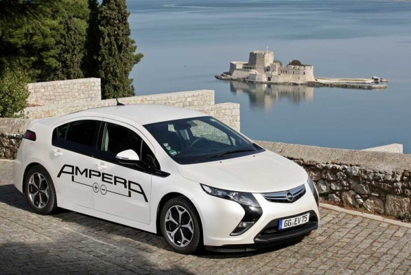 opel_ampera_driving_in_greece-7