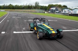 caterham-7-superlight-r600-2013-2