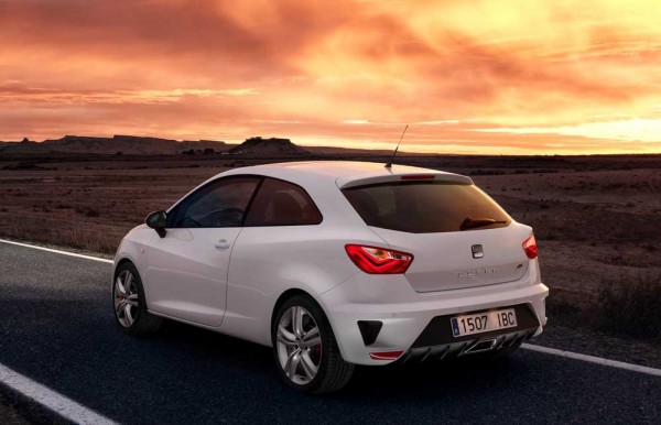 seat-ibiza_cupra_2013_1600x1200_wallpaper_04