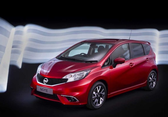 Nissan-Note_2014_1000 (11)