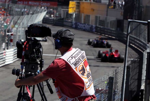 f1 cameraman
