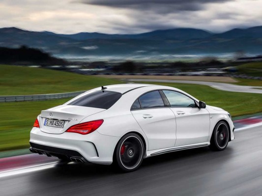 Mercedes-Benz-CLA-45-AMG-2014 (7)