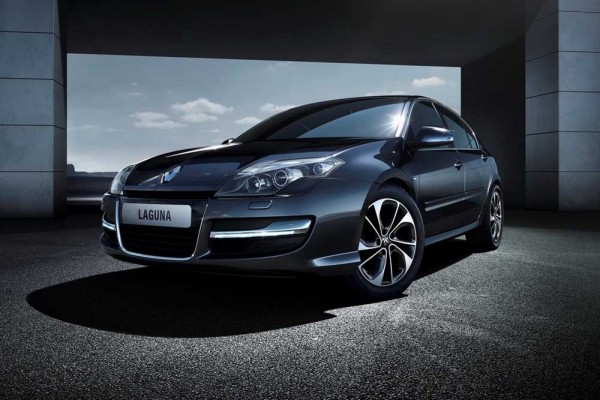 2013-Renault-Laguna-Phase-3-162