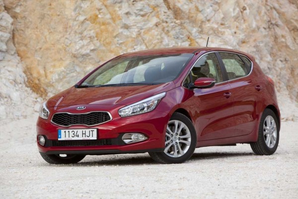 Kia_ceed_04_2012