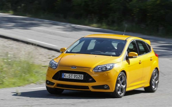 Ford_Focus_ST_2013_caroto_test (11)