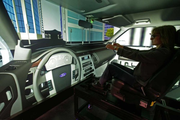 CAVE (Cave Automated Virtual Environment)