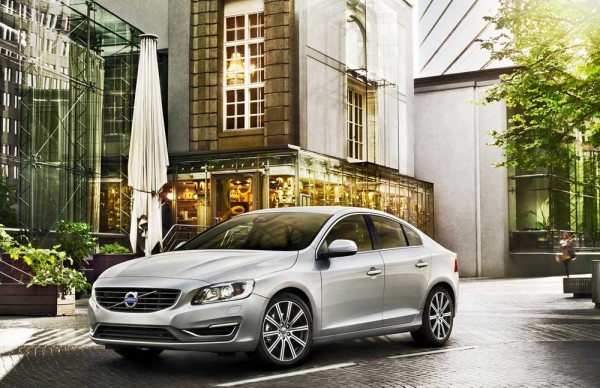 Volvo-S60_2014_1000p (3)