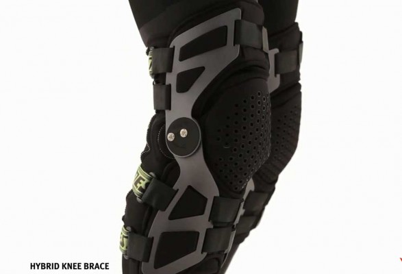 Dainese New Hybrid Knee Brace Video  (4)