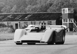 Jed Leceister</p><p>Audi Q3 White<br />blue