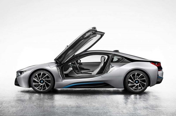 BMW i8 production car (2)