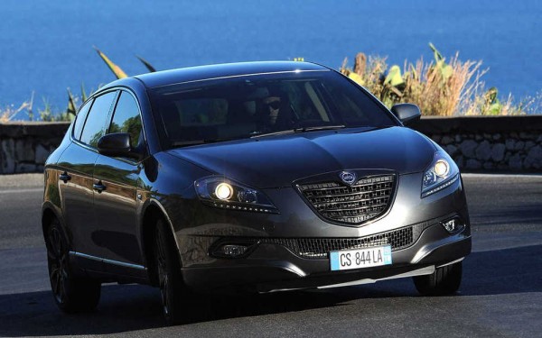 LANCIA-DELTA-2014-1-MOMO