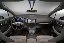 TOUCH-SCREENS-3-ford-s-max-concept