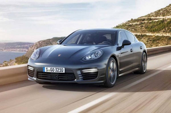 2014 Porsche Panamera Turbo S launched (1)