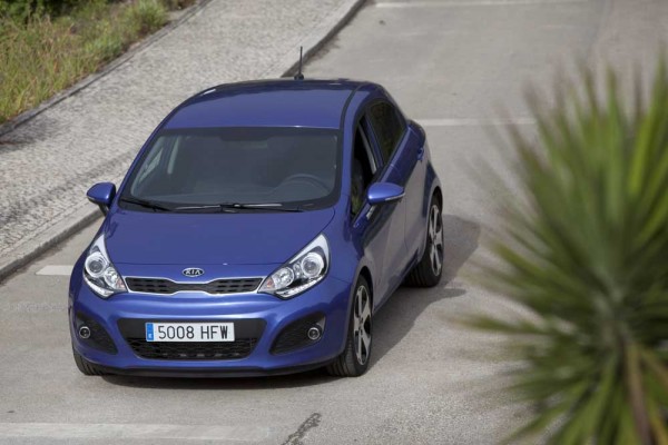 Kia_Rio_2011