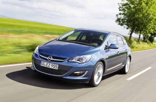 2014 Opel Astra unveiled with new CDTI diesel engine (3)