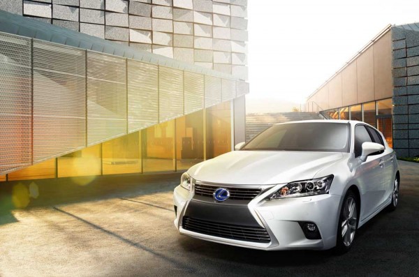 Lexus_CT200h (2)