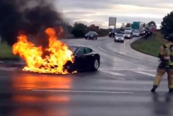 tesla-model-s-electric-car-fire