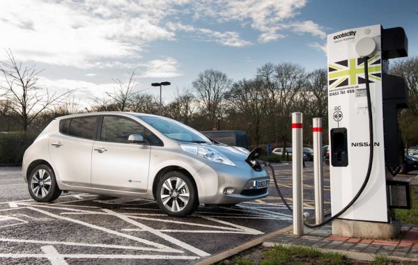Nissan-Leaf-best selling ev in Europe (1)
