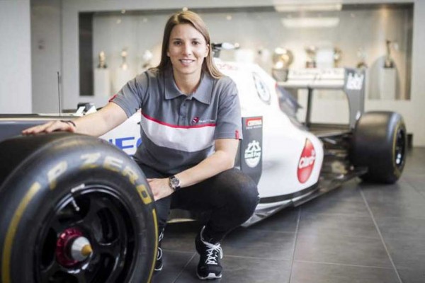 WOMEN-F1-1-SIMONA-DE-SILVESTRO