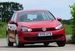 Volkswagen-Golf_2009_000