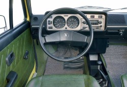 Volkswagen-Golf_I_1974_001