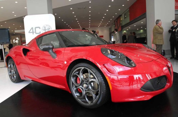 alfa romeo 4c fiat hellas fca greece auto one (5)