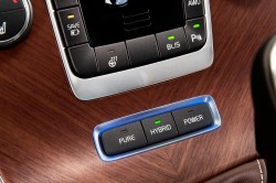 VOLVO-S60L-PLUG-IN-5