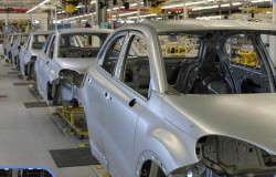 Fiat shows 500X production body (2)