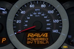 Toyota RAV4 EV Tesla end (11)
