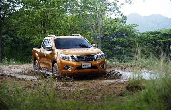 2015 Nissan Navara officila revealed (22)