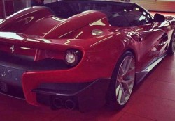 Ferrari F12 TRS one-off packs KERS (1)