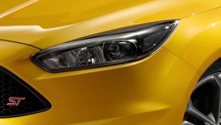 Ford Focus ST facelift teaser image 2014