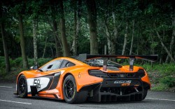 McLaren-650S_GT3_2015_1600x1200_wallpaper_08