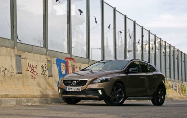 Volvo V4 Cross Country T4 Auto caroto test drive 2014 (5)