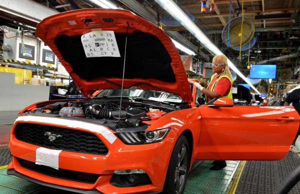 Ford-Mustang-production-3