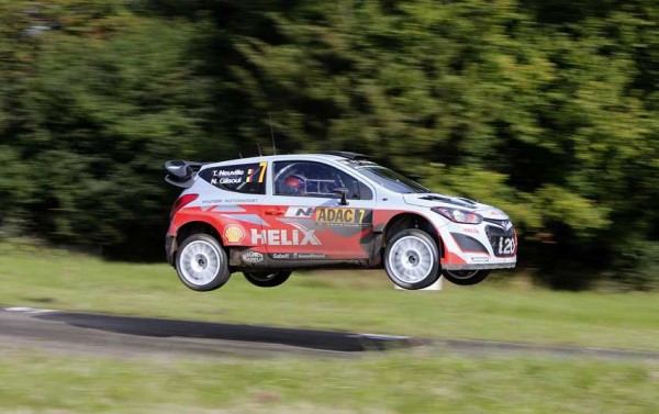 Thierry_Neuville_Rallye_Deutschland_Hyundai_i20_WRC_Action_2