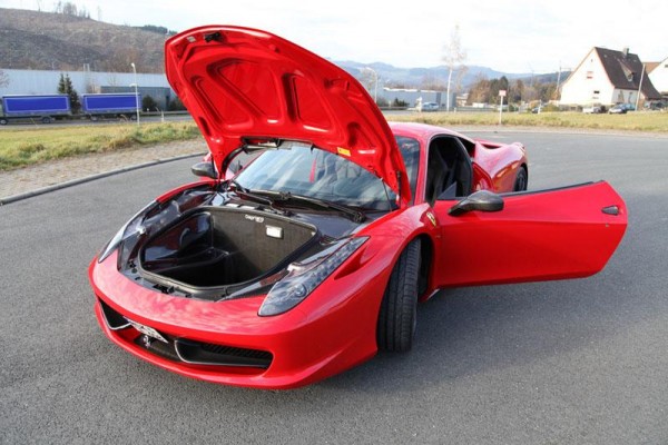 FERRARI-458-TRUNK-RECALL-3