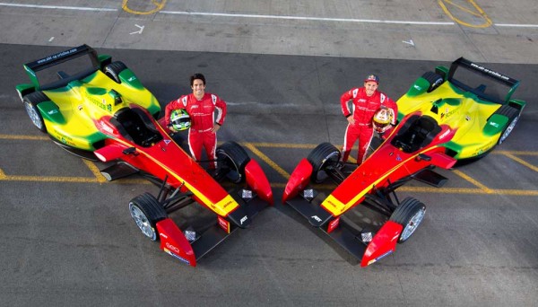 Οι οδηγοί Formula E Lucas di Grassi και Daniel Abt 