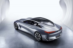 Infiniti-Q80-2
