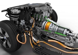 BMW 3-Series plug-in hybrid prototype 2014 (6)