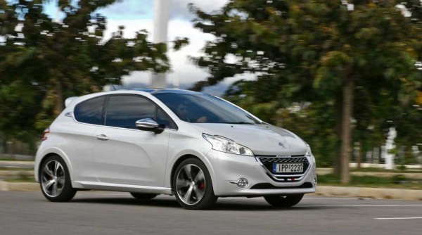 Peugeot 208 GTI caroto test drive 2014 (24)