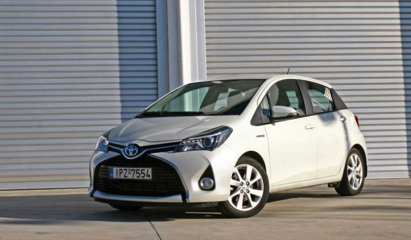 Toyota Yaris HSD Hybrid caroto test drive 2014 (3)