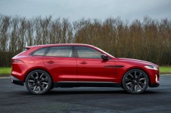 JAGUAR-F-PACE-4